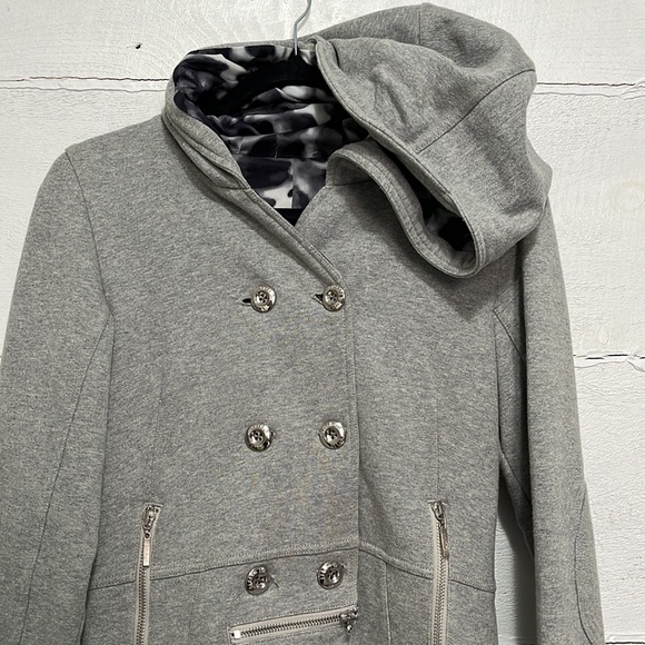 Titika athletic jacket - Picture 2 of 6